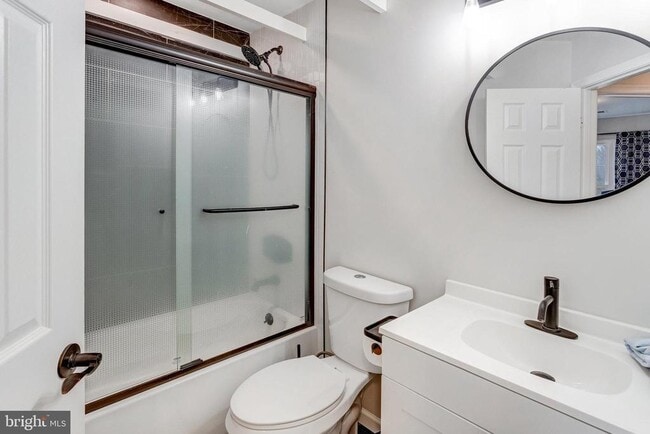 Building Photo - 14118 Carmody Pl