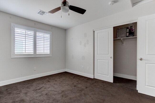 Building Photo - 9020 Nopah Peak Ct