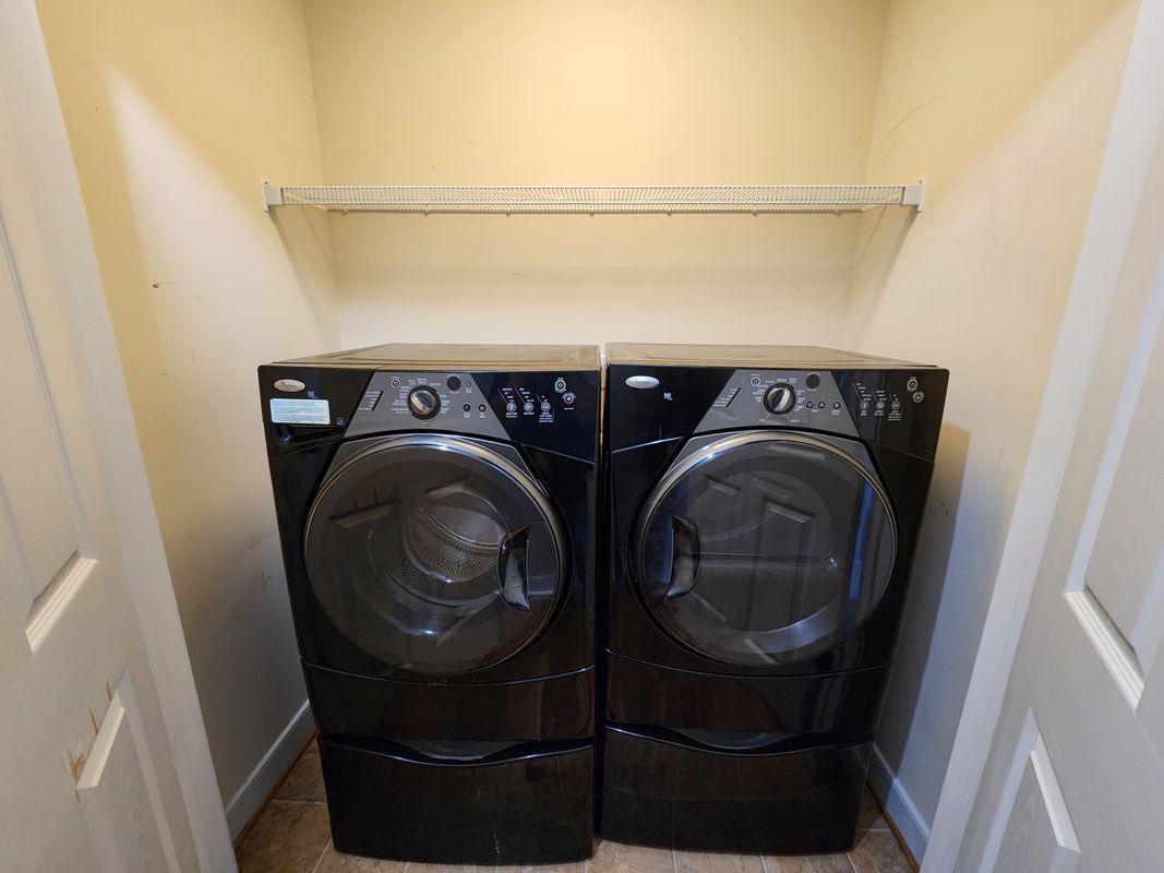 Building Photo - 312 Abbey Ct