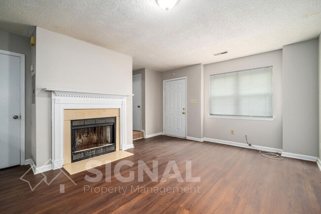 Building Photo - 1267 Magnolia Pl