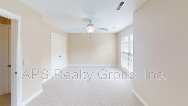 Building Photo - 378 Summergate Dr