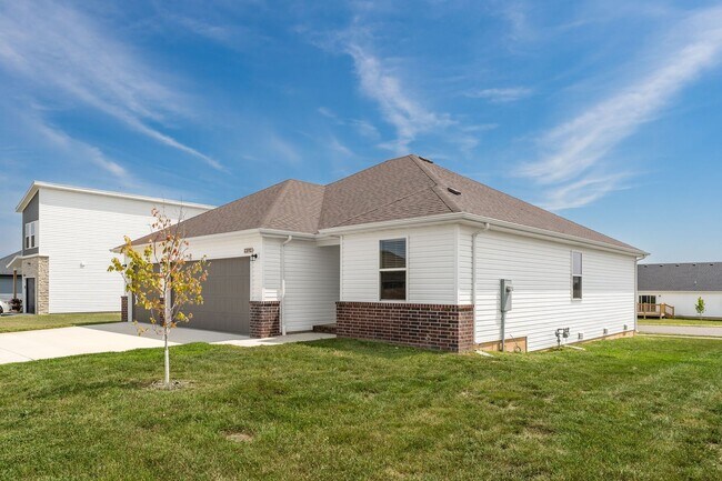 Building Photo - 1392 Perry St