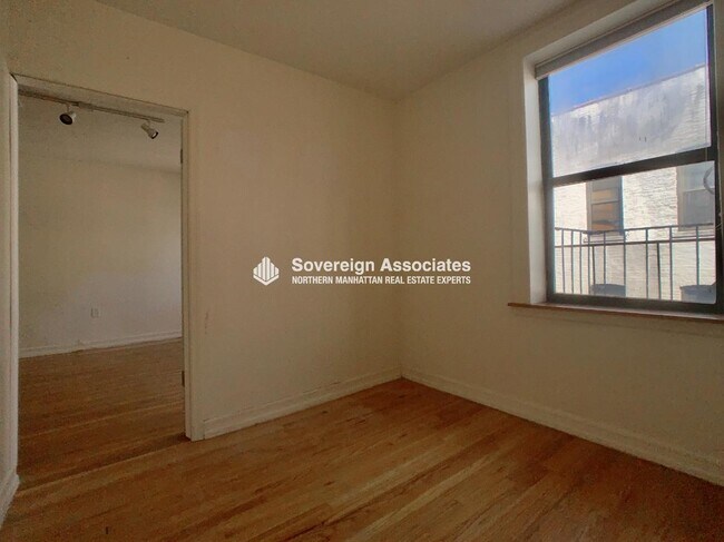 Building Photo - 183 Pinehurst Avenue