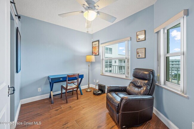 Building Photo - 8700 Ridgewood Ave