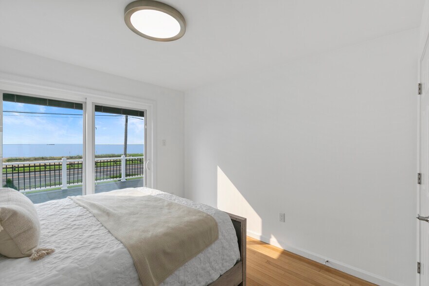 Building Photo - 792 Ocean Ave