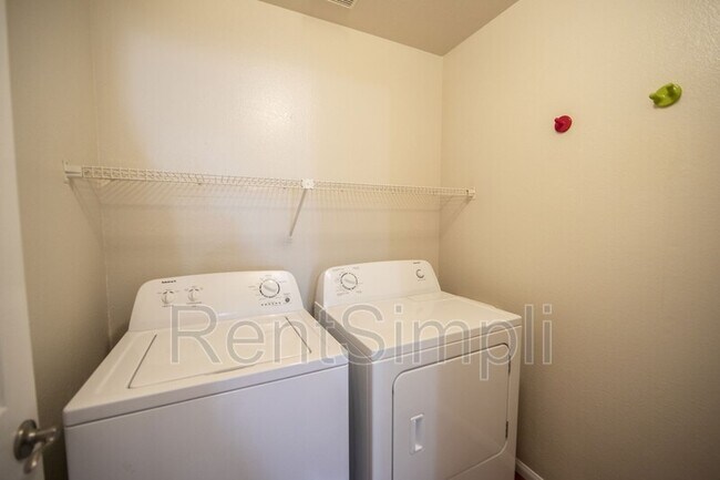 Building Photo - 15024 Avenida Venusto