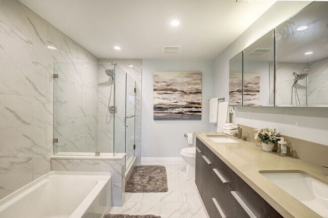 Building Photo - 2939 Leeward Ave