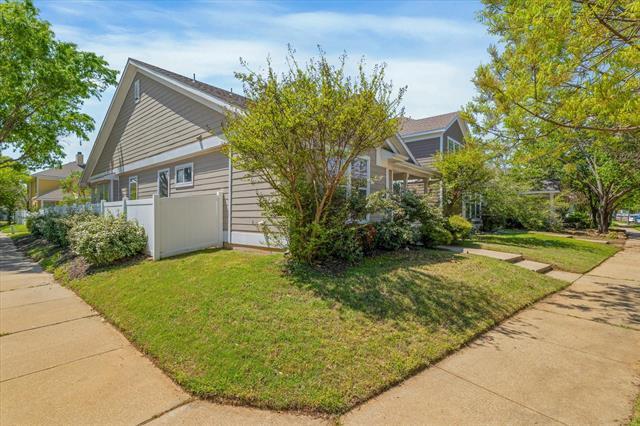 Building Photo - 9866 Birch Dr