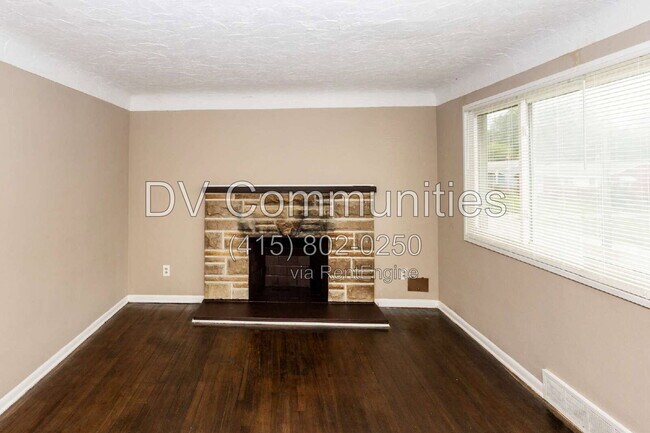 Building Photo - 16605 Kollin Ave