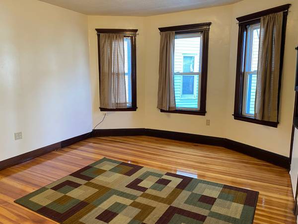 Building Photo - 3985 Washington St