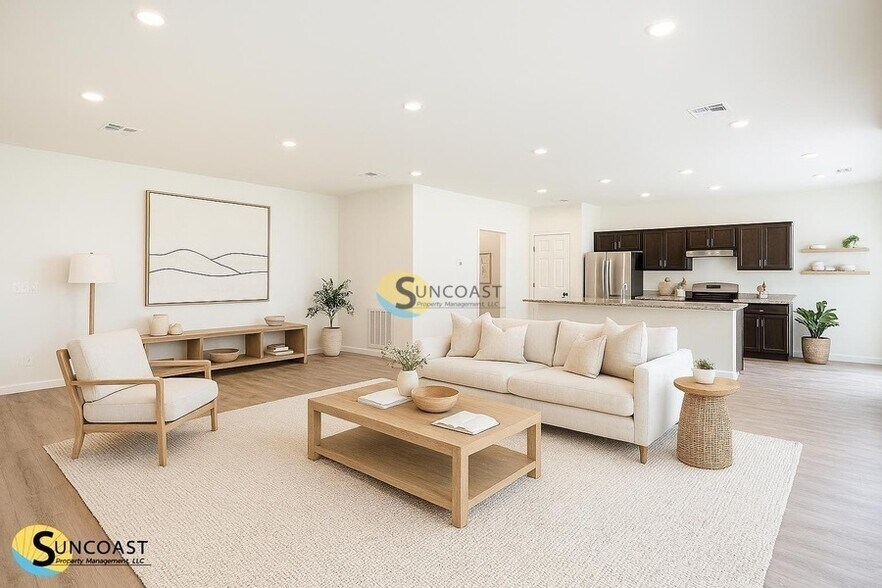 Building Photo - 585 Marion Oaks Pass