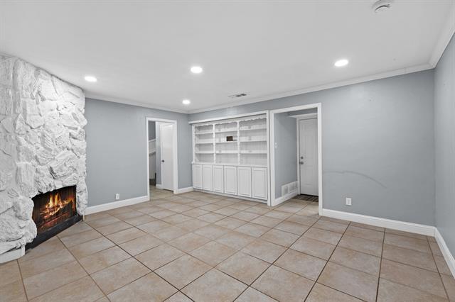 Building Photo - 106 S Grove Rd
