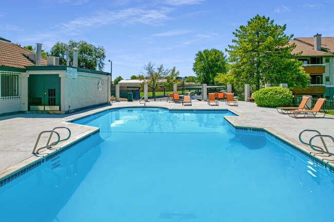 Building Photo - Shadowbrook Apartments