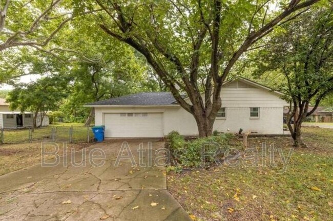 Building Photo - 5708 Flamingo Ct