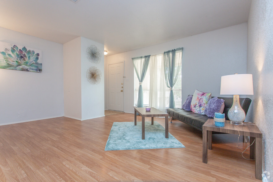 1 Br, Living Room - Arbor Square Apartments