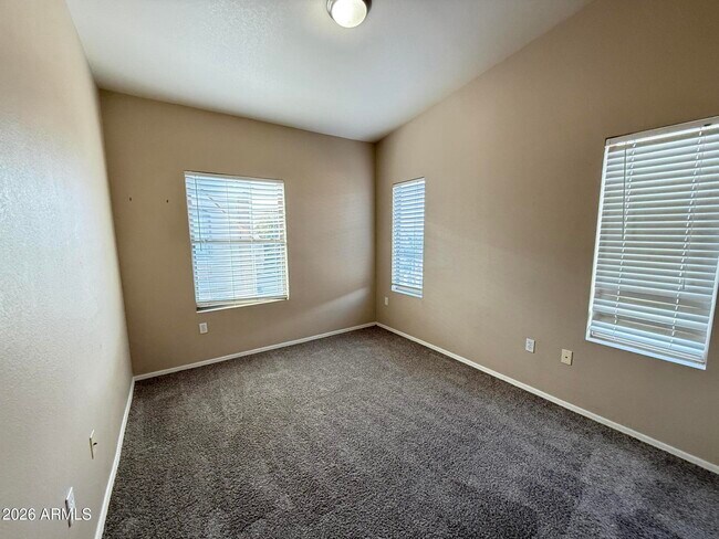 Building Photo - 16825 N 14th St