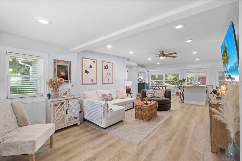 Building Photo - 7095 111th St N