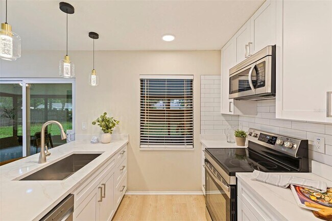 Building Photo - 1353 Wildwood Ct
