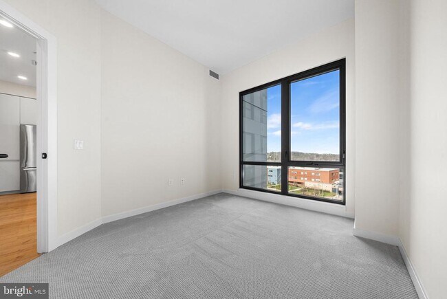 Building Photo - 255 W Falls Station Blvd