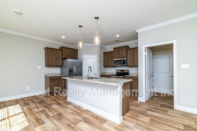 Building Photo - 7703 Honey Oaks Rd