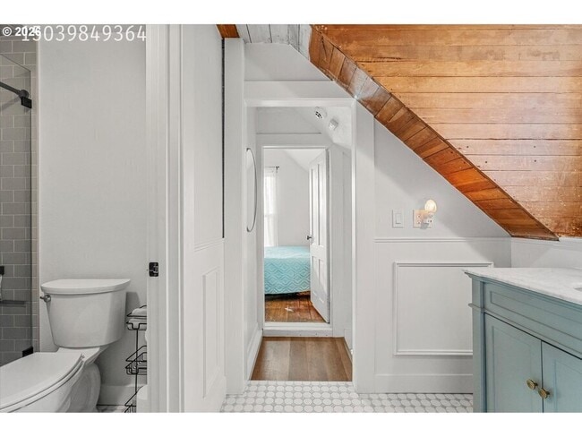 Building Photo - 310 N School St