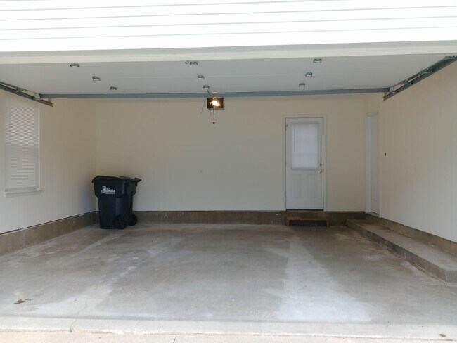 Building Photo - 5013-5015 Carrie Ridge Dr.