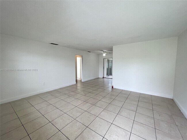 Building Photo - 6886 NW 27th Ct