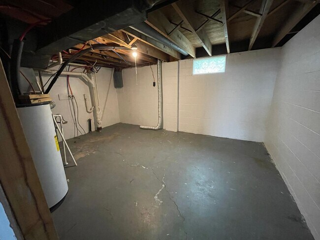 Building Photo - Bexvie Village Townhomes