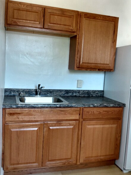 Building Photo - 1632 Virginia St E