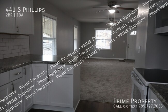 Building Photo - 441 S Phillips-