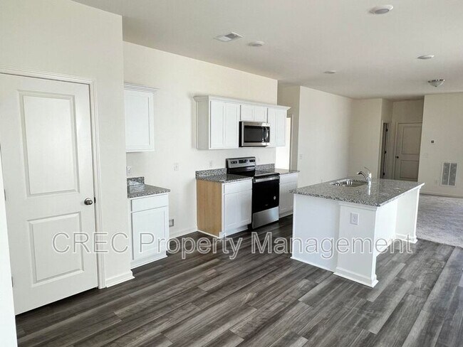 Building Photo - 475 Pender Woods Dr