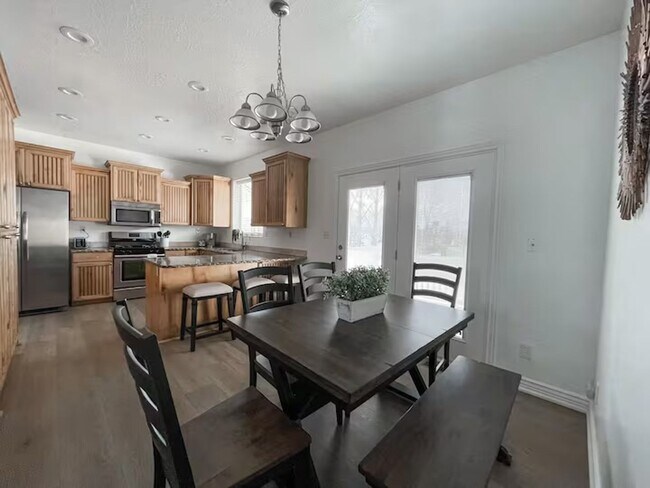 Building Photo - Fully Furnished 6 Bed, 3 Bath Home for Rent - Morgan, Utah