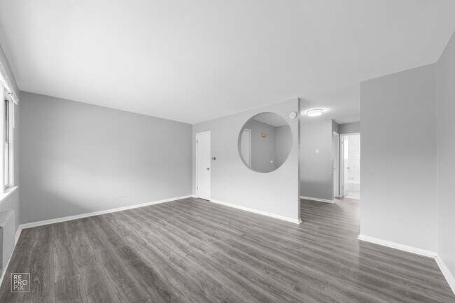 Building Photo - 2600 S 59th Ave