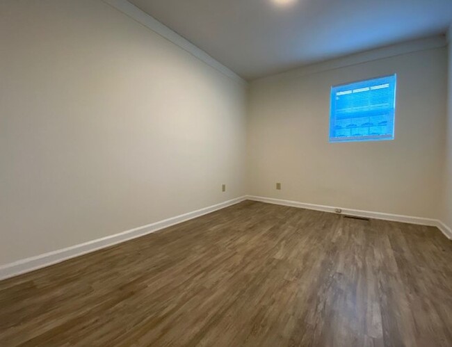 Building Photo - Updated 2 bed, 1 bath near uptown Kannapolis