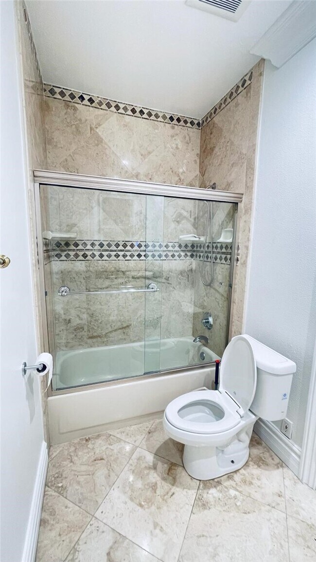 Building Photo - 1516 Pacific Coast Hwy