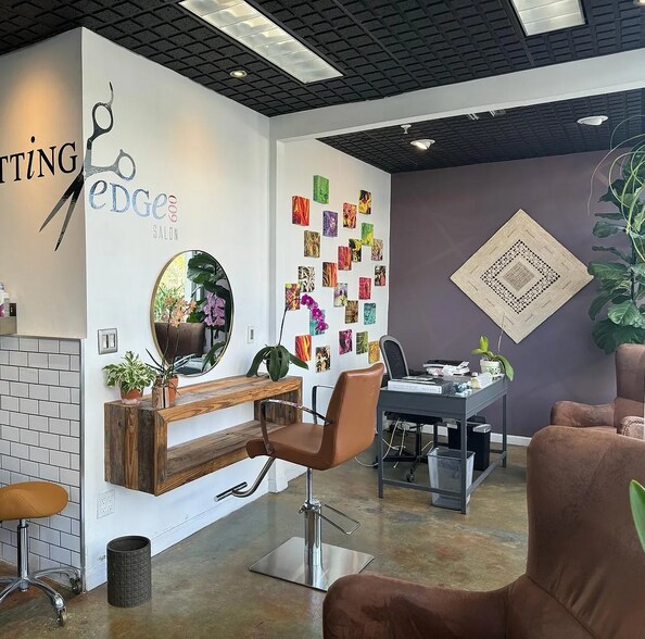 On Site Hair Salon - 600 NE 36th St