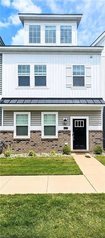 Building Photo - 407 Asuza St