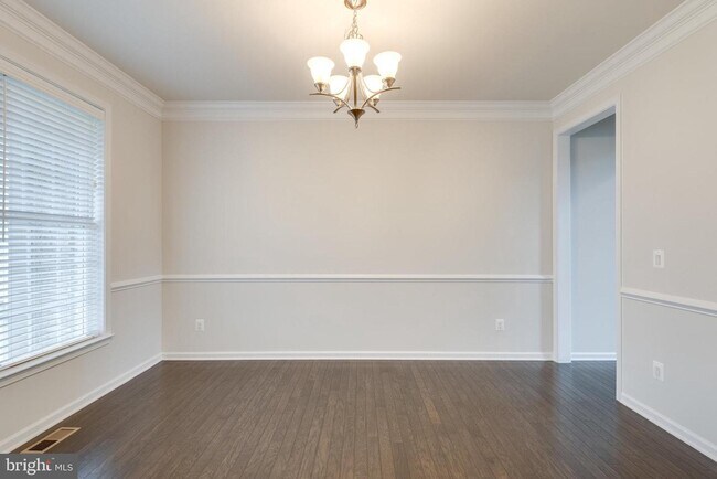 Building Photo - 41256 Lenah Point Dr