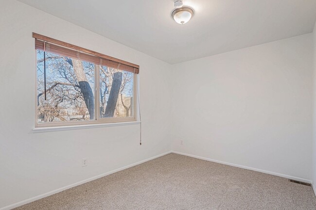Building Photo - 9574 E Kansas Cir