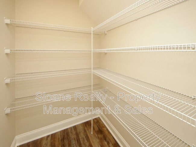 Building Photo - 4137 Rigsby Ln