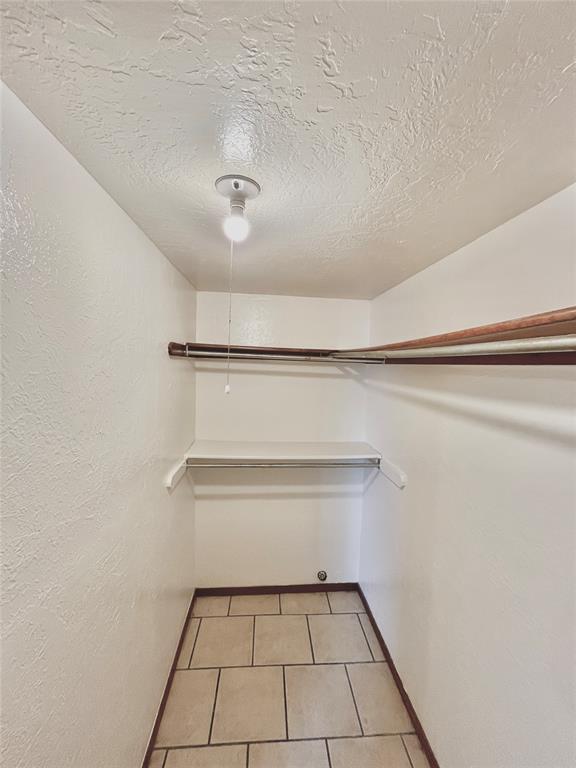 Building Photo - 1901 E Lindsey St