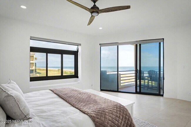 Building Photo - 739 Spinnakers Reach Dr