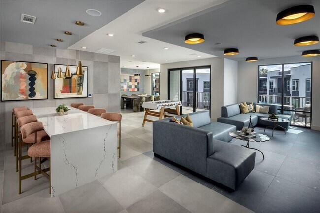 Building Photo - 3108 McGinnis Ferry Rd