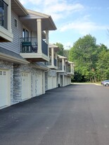 Building Photo - Madeira Place