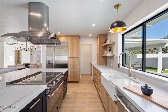Building Photo - 7553 E Woodshire Cove