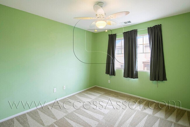 Building Photo - Charming 4 Bedroom, 3 Bathroom Home in Murrieta with Spacious Layout & Bright Interiors