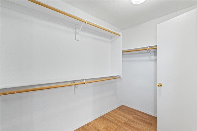 Building Photo - 6349 W Desert Hollow Dr