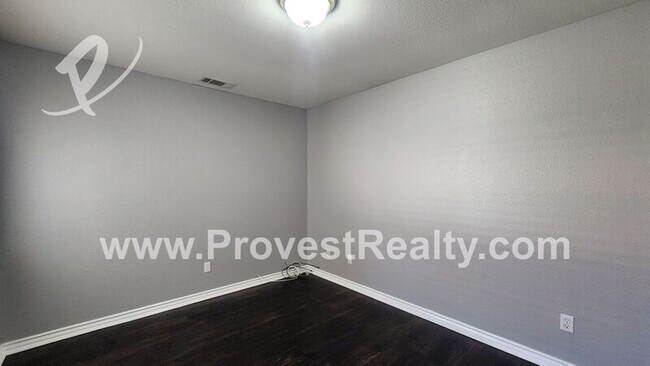 Building Photo - 20322 Skyline Ranch Dr