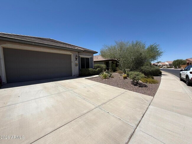 Building Photo - 27085 W Escuda Dr