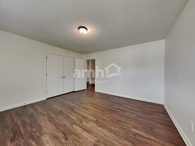 Building Photo - 808 Topsail Dr